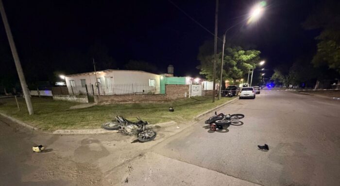 Tres heridos graves en choque de motos